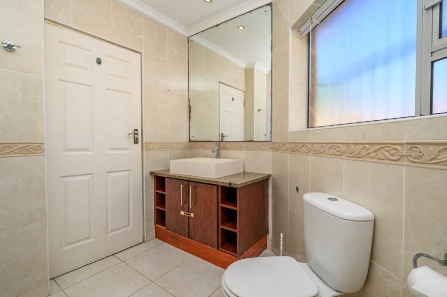 3 Bedroom Property for Sale in Summerstrand Eastern Cape